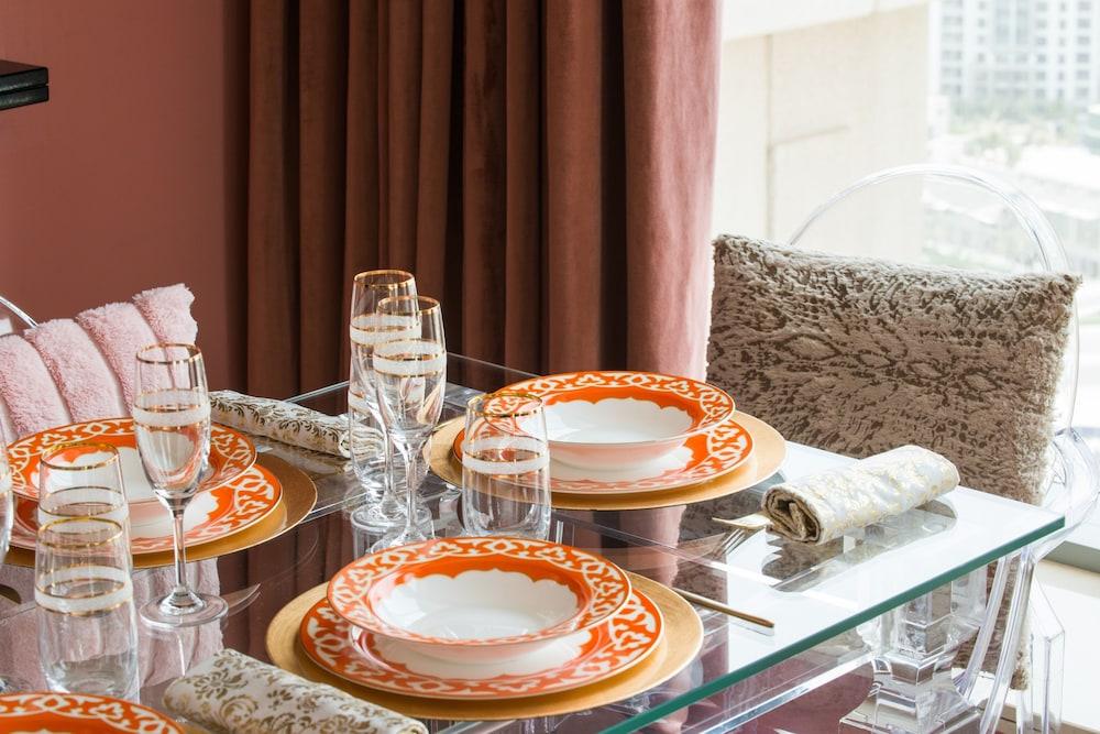 Dream Inn - Apartment With Private Terrace, 29 Boulevard Downtown Дубай Екстериор снимка