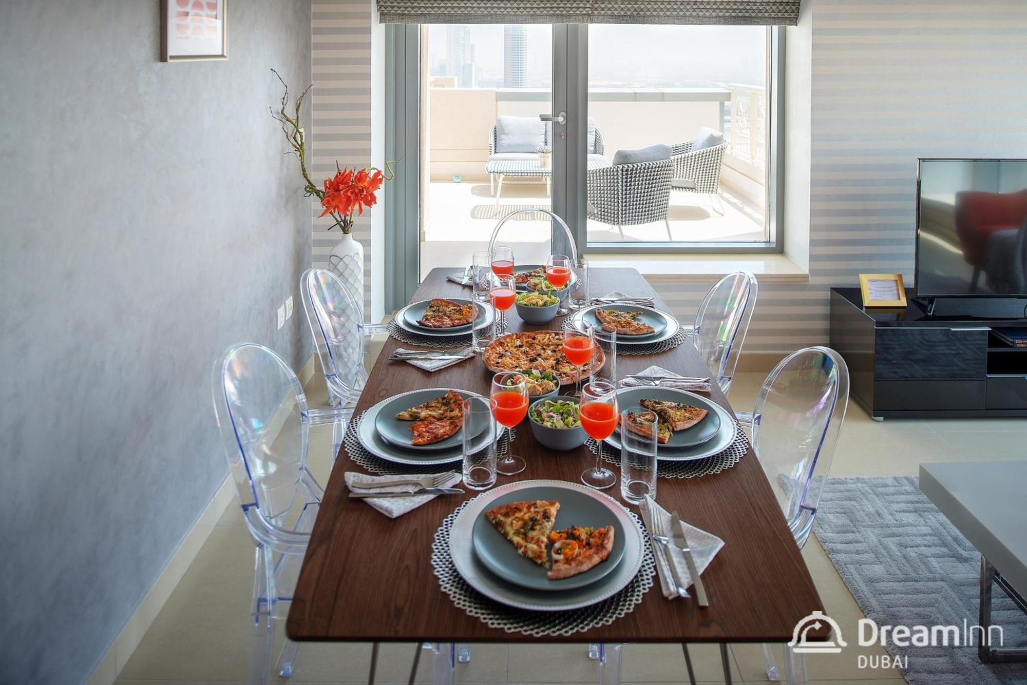 Dream Inn - Apartment With Private Terrace, 29 Boulevard Downtown Дубай Екстериор снимка