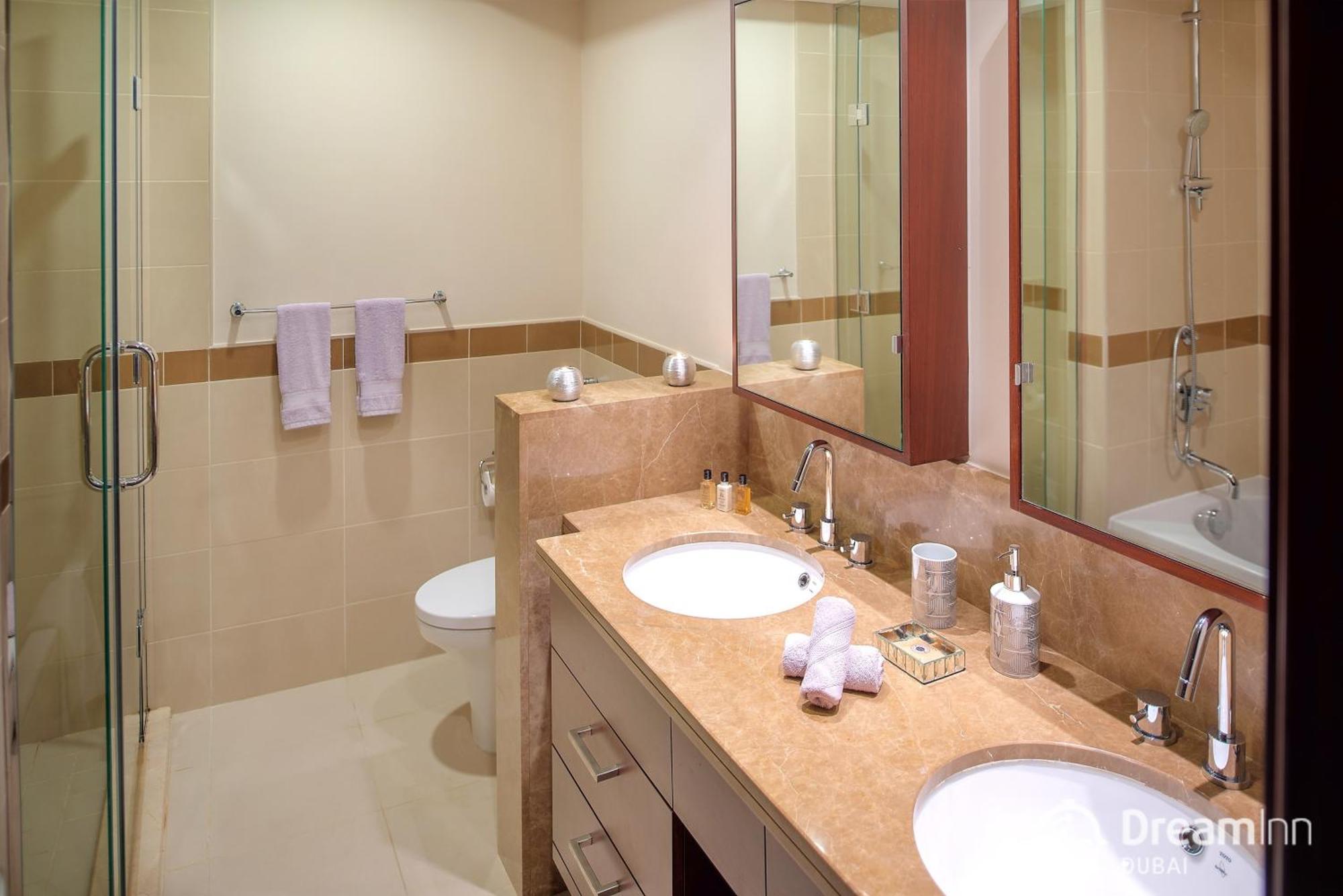 Dream Inn - Apartment With Private Terrace, 29 Boulevard Downtown Дубай Екстериор снимка